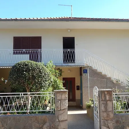 Double Stari Grad 14831a 3* Стари Град
