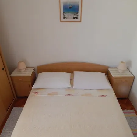 Гостевой дом Double Stari Grad 14831a 3*